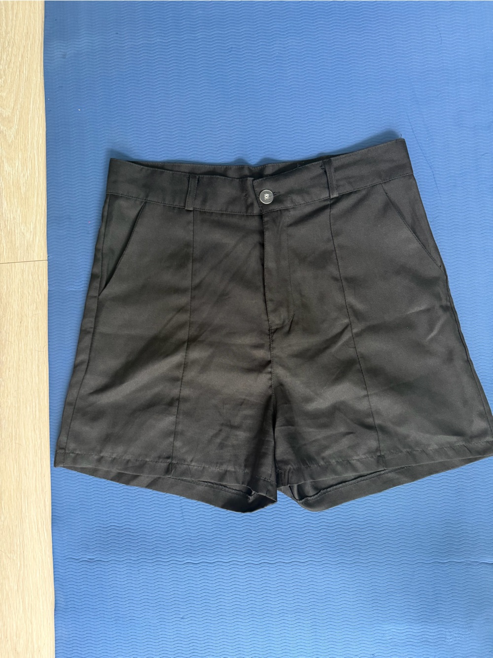 High-Waist Women's Black Shorts – Tailored Stretch Comfort